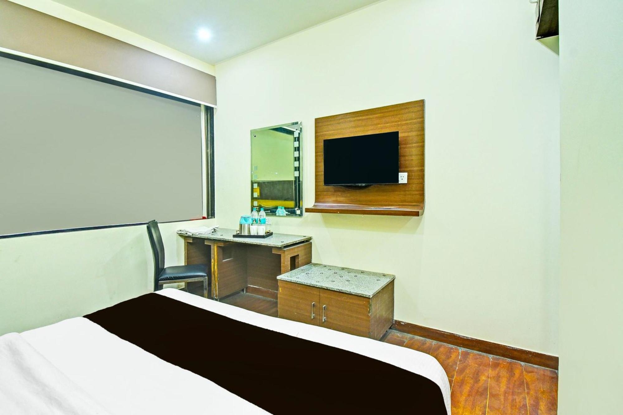 Super Townhouse Amrapali Circle Formerly Hotel Aqua Jaipur Ngoại thất bức ảnh