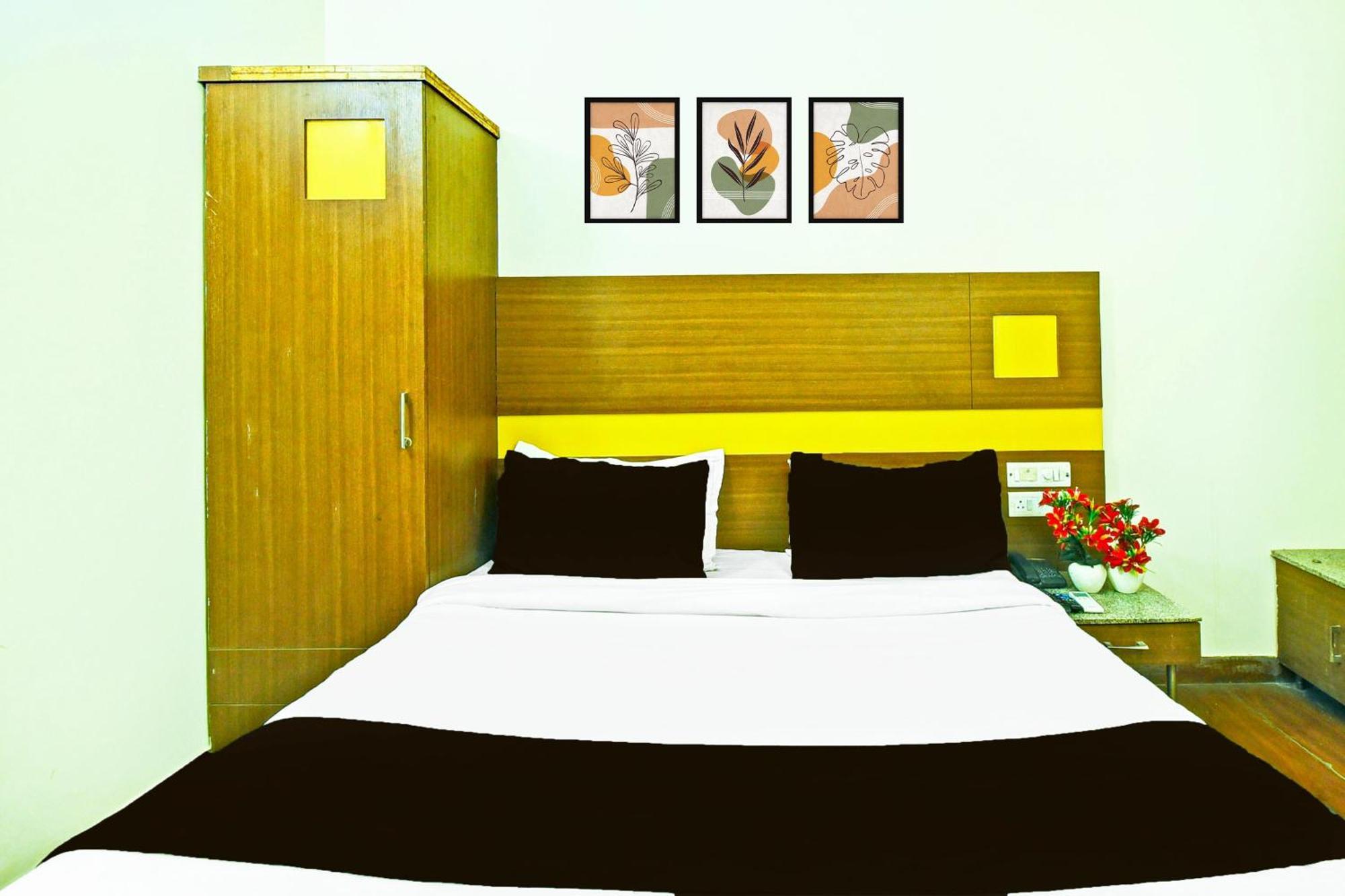 Super Townhouse Amrapali Circle Formerly Hotel Aqua Jaipur Ngoại thất bức ảnh