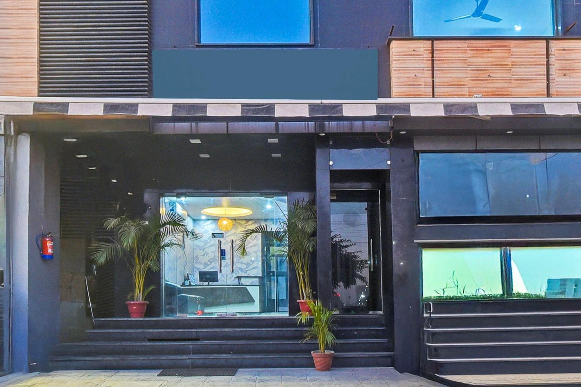 Super Townhouse Amrapali Circle Formerly Hotel Aqua Jaipur Ngoại thất bức ảnh