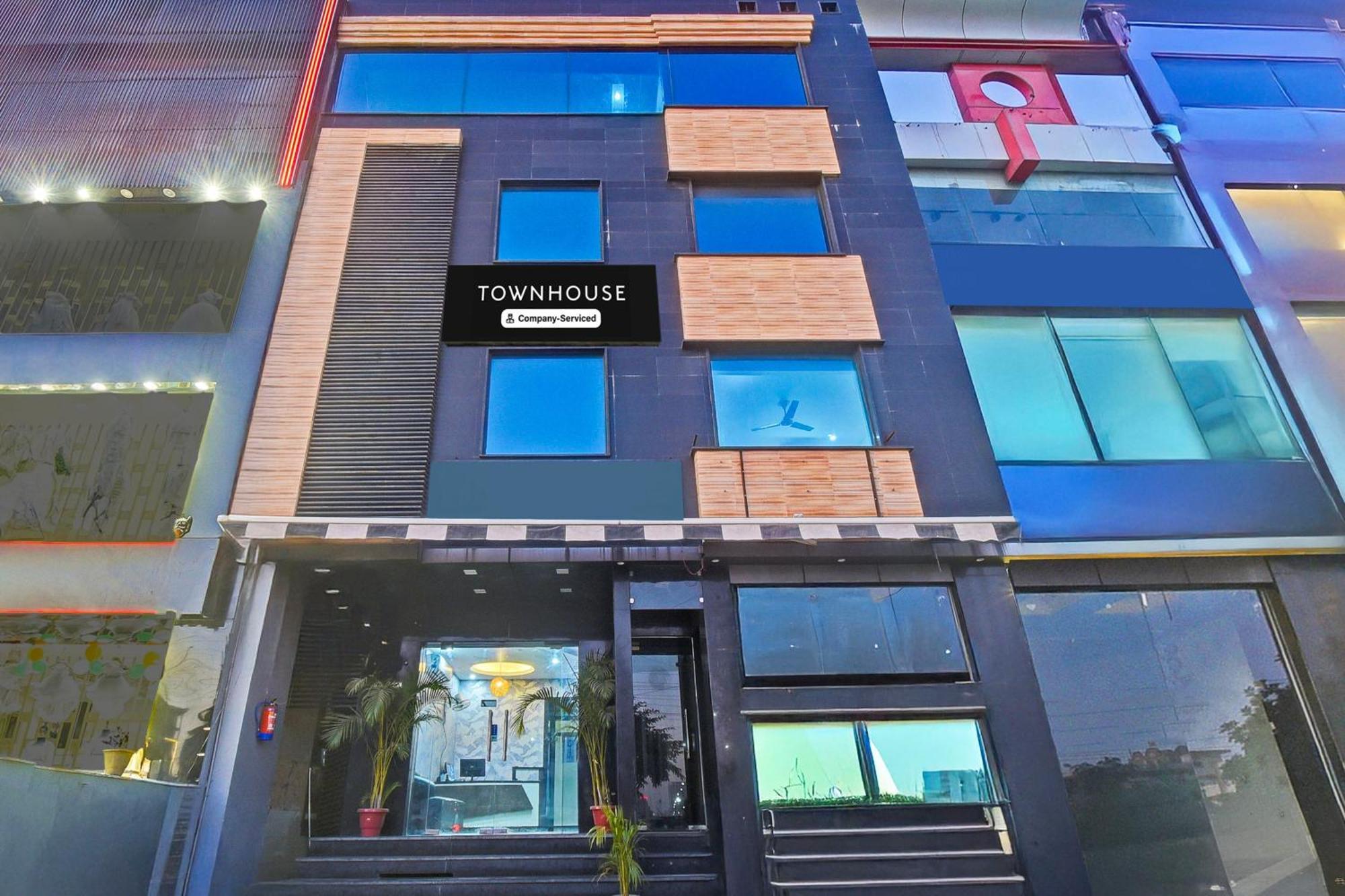Super Townhouse Amrapali Circle Formerly Hotel Aqua Jaipur Ngoại thất bức ảnh