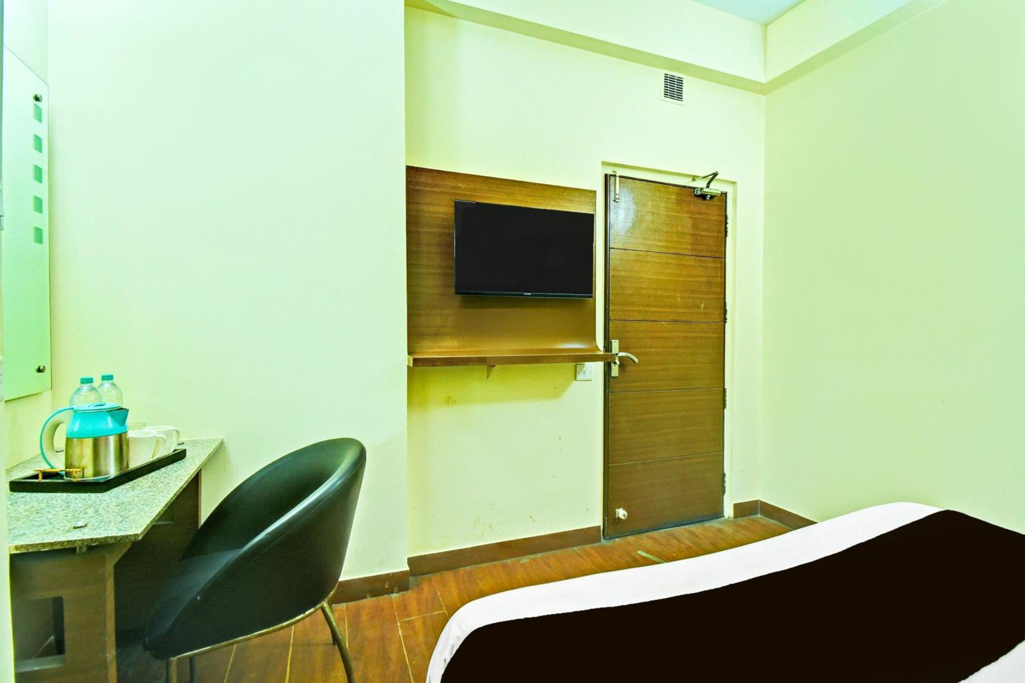 Super Townhouse Amrapali Circle Formerly Hotel Aqua Jaipur Ngoại thất bức ảnh